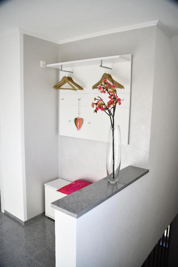 Antike & Modern Deluxe Apartment Guenzburg